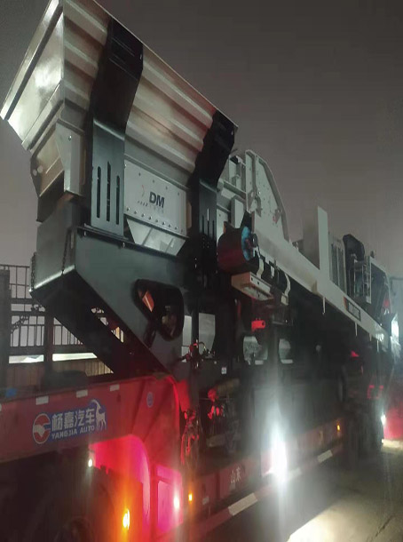 广州白云时产150-180吨石灰石履带式移动破碎生产线